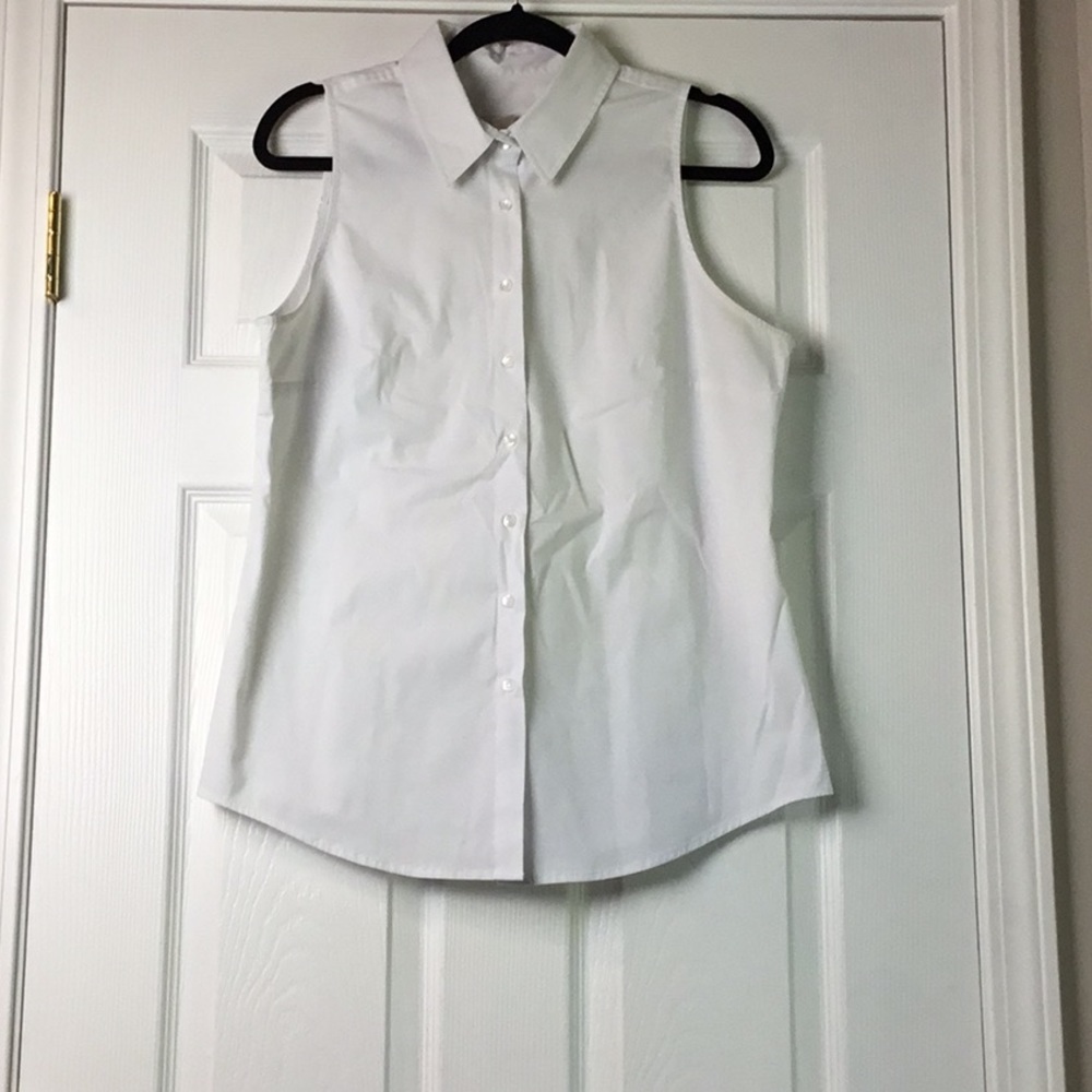 Boston Proper Sleeveless Button Down